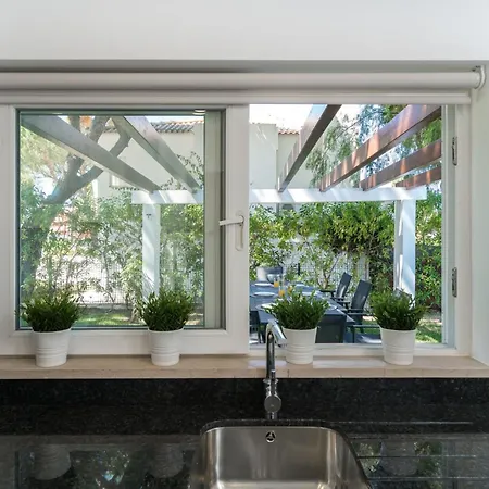 Celeste By Sapvillas 別荘